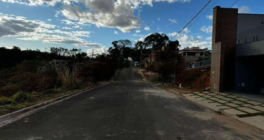 Terreno à venda no Bosque das Arapongas, Serra Negra 
