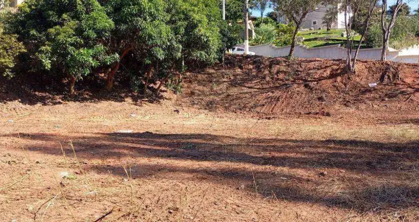 Terreno à venda no Estância Suíça, Serra Negra 