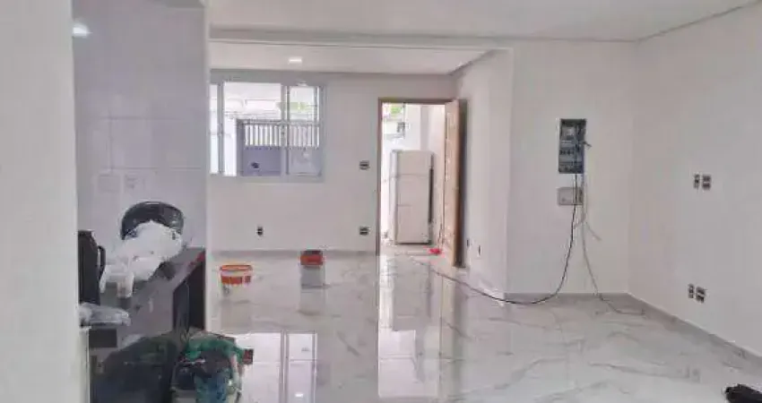 Casa com 3 dormitórios 3 suítes, 2 banheiros, 2 vagas de garagem, piscina e churrasqueira venda, 125m² por R$ 1.480.000 - Ponta da Praia - Santos/SP