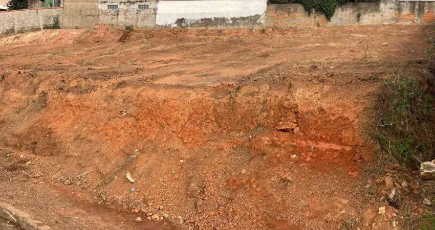 Terreno à venda no Estância Suíça, Serra Negra