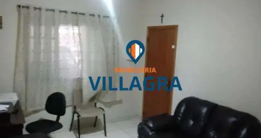 Casa Térrea para Venda em São José dos Campos, Vila Paiva, 2 dormitórios, 1 banheiro, 2 vagas