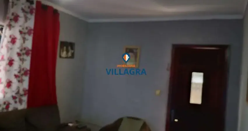 Casa Térrea para Venda em São José dos Campos, Jardim Torrão de Ouro, 3 dormitórios, 1 banheiro, 3 vagas