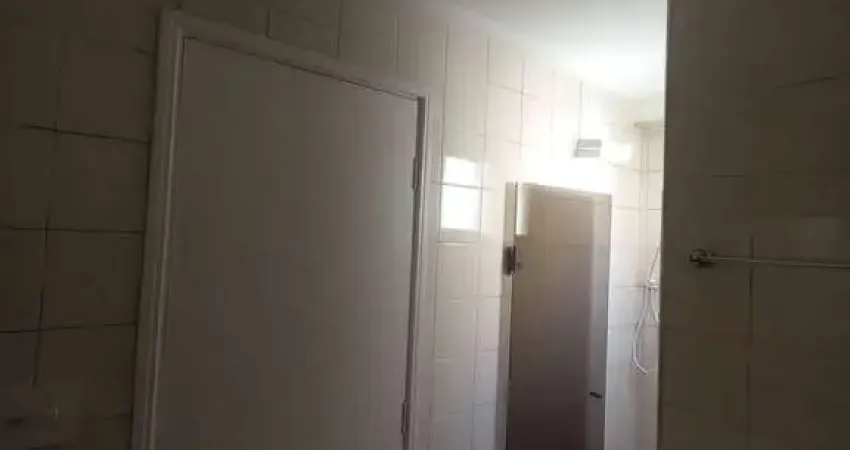 apartamento de 3 DORMITORIOS A VENDA NA APARECIDA EM SANTOS.