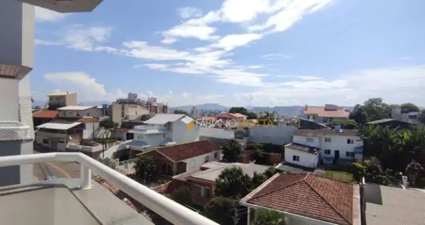 Cobertura com 3 dormitórios à venda, 176 m² por R$ 950.000,00 - Capoeiras - Florianópolis/SC