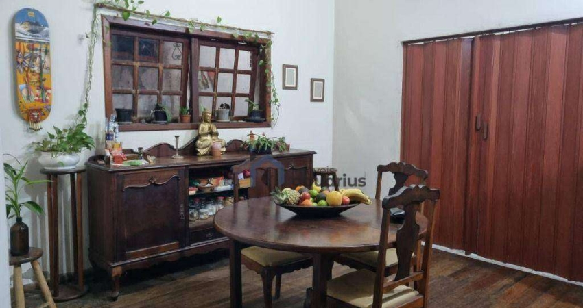 Casa com 3 dormitórios à venda, 142 m² - Cidade Jardim - Jacareí/SP