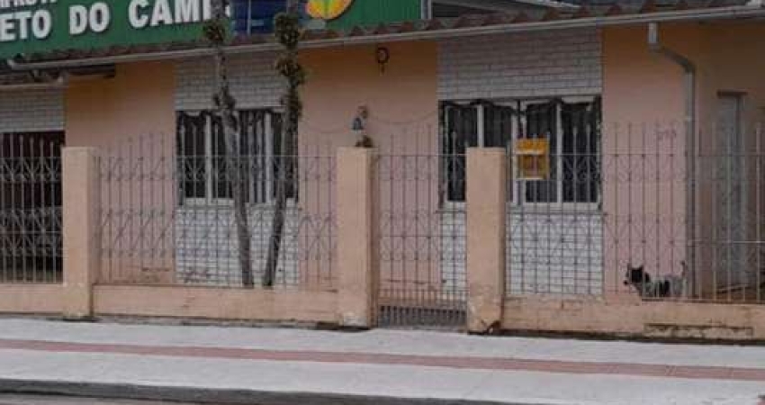 CASA COM 03 QUARTOS - 115 M²