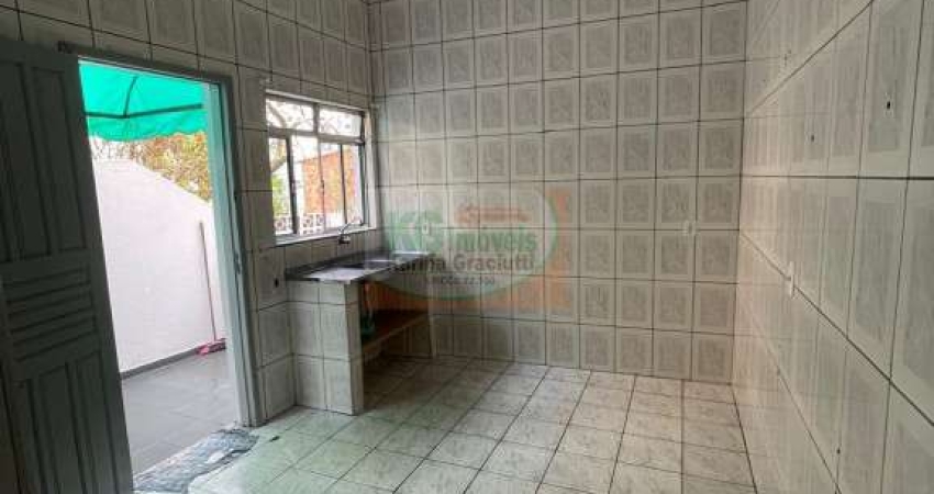 LINDA CASA PARA LOCAÇÃO POR APENAS R$1.200,00 | REFORMADA | 2 CÔMODOS  | 1 VAGA DE GARAGEM | VILA VITORIA - SANTO ANDRÉ / SP