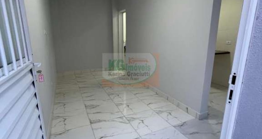 LINDA CASA PARA LOCAÇÃO R$1.100,00  | 1 DORMI  | COZINHA ESPAÇOSA | VILA LUTÉCIA - SANTO ANDRÉ / SP SAO 5 CASAS NO TERRENO E TEM ESCADA