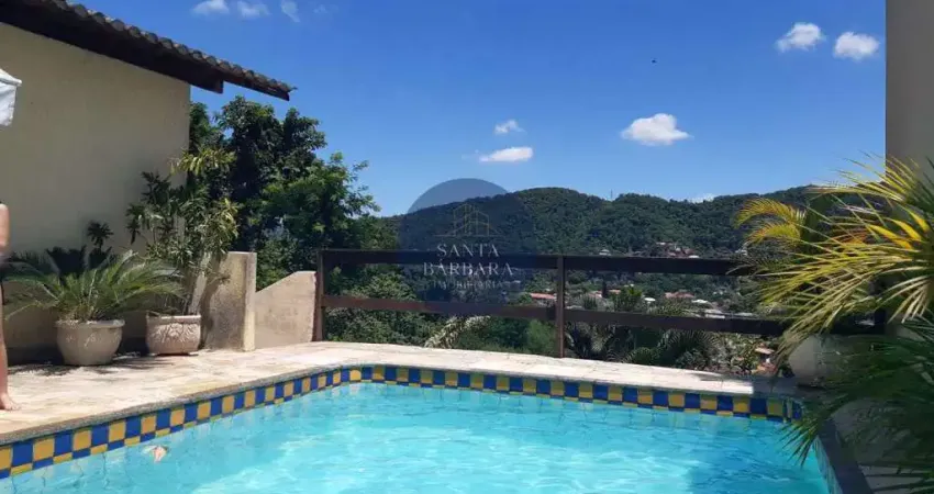 Casa com 3 dorms, Itaipu, Niterói - R$ 1.1 mi, Cod: 2835