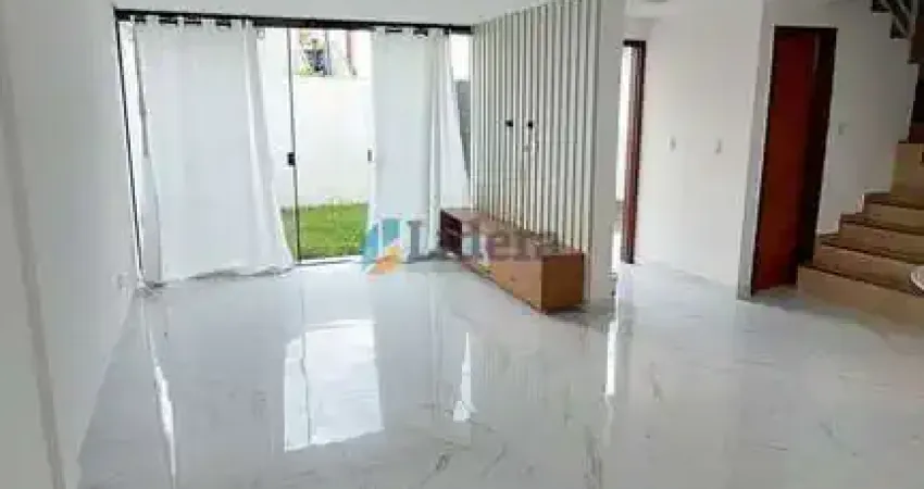 Casa - 223.38m² - 3 quartos - 1 suite - em Ponta de Campina, Cabedelo/PB