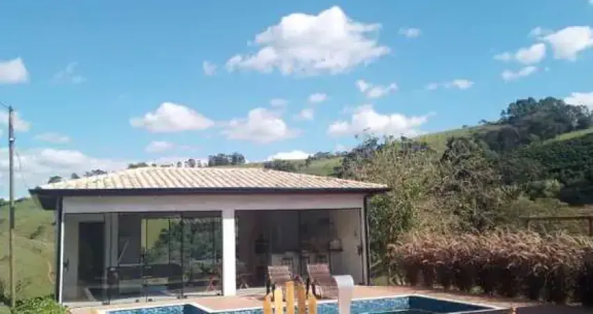 Chácara / sítio com 3 quartos para alugar no Agudo, Socorro 