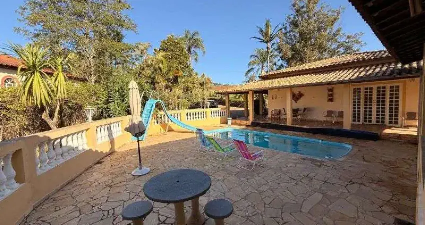 Chácara / sítio com 6 quartos para alugar no Moquem, Socorro