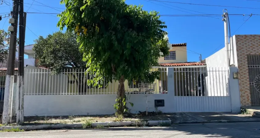 Casa com 3 quartos à venda na Rua Dona Maria Luíza Lyra Durval, 47, Feitosa, Maceió