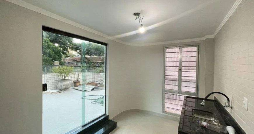 Casa para Venda em Santos, Embaré, 4 dormitórios, 1 suíte, 4 banheiros, 3 vagas