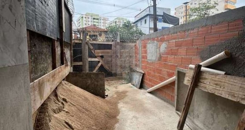 Casa para Venda em Santos, Encruzilhada, 3 dormitórios, 1 suíte, 3 banheiros, 2 vagas