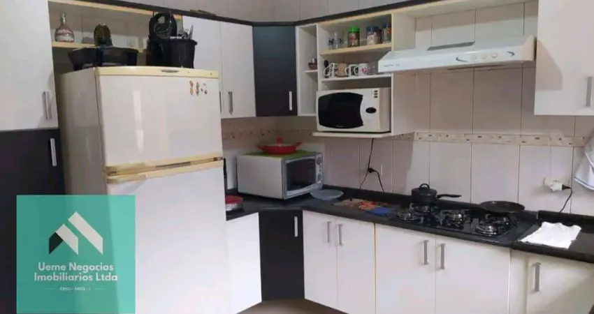 Vende-se 2 Casas em 1 com 4 Dormitórios c/ 1 Suíte, 370m²  por R$ 650.000,00 - Mogilar, Mogi das Cruzes