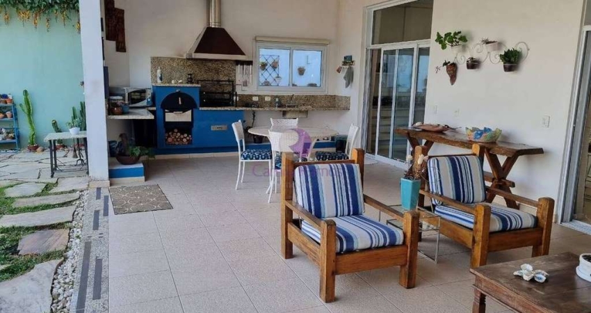 Sobrado com 3 quartos, Jardim Aracy - Mogi das Cruzes