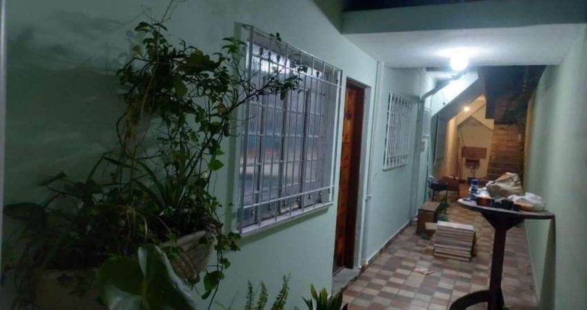 Casa com 3 dormitórios à venda, 200 m² por R$ 765.000,00 - Centro - Suzano/SP