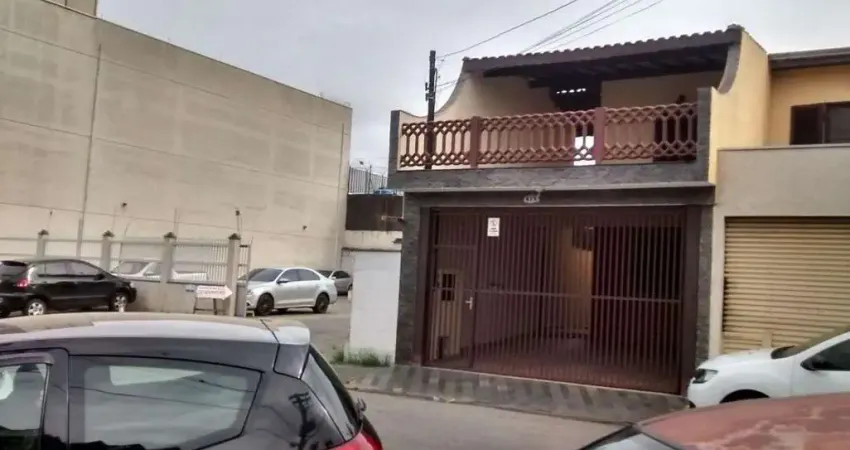 Sobrado com 3 dormitórios à venda, 183 m² por R$ 595.000,00 - Centro - Suzano/SP