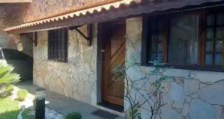 Casa com 3 dormitórios à venda, 155 m² por R$ 750.000,00 - Vila Amorim - Suzano/SP
