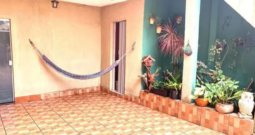 Sobrado com 6 dormitórios à venda, 333 m² por R$ 600.000 - Vila Amorim - Suzano/SP