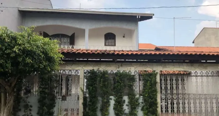 Sobrado com 5 dormitórios à venda, 234 m² por R$ 954.000,00 - Jardim Medina - Poá/SP
