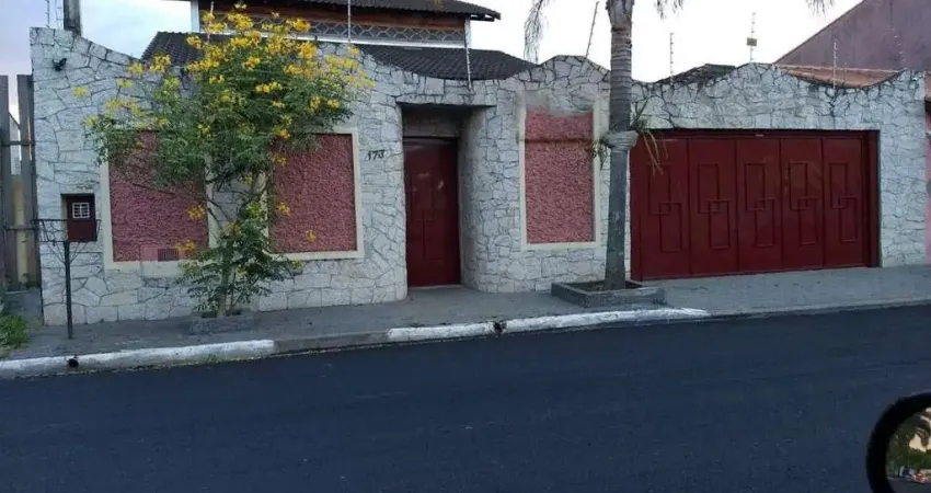 Casa com 4 quartos à venda no Jardim Quaresmeira, Suzano 