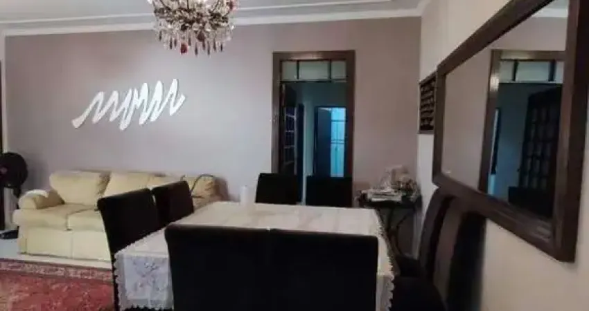 Casa à venda por R$ 650.000,00 - Jardim Imperador - Suzano/SP