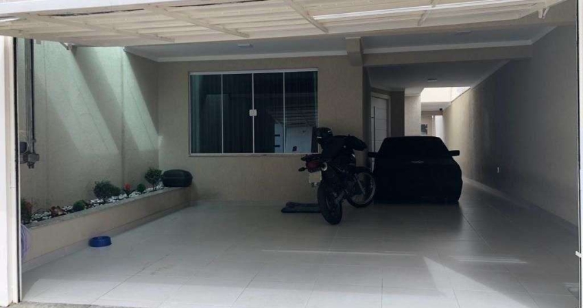Sobrado com 3 dormitórios à venda, 200 m² por R$ 779.000,00 - Jardim Márcia - Suzano/SP
