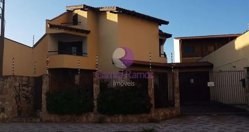 Casa com 4 quartos à venda no Centro, Suzano