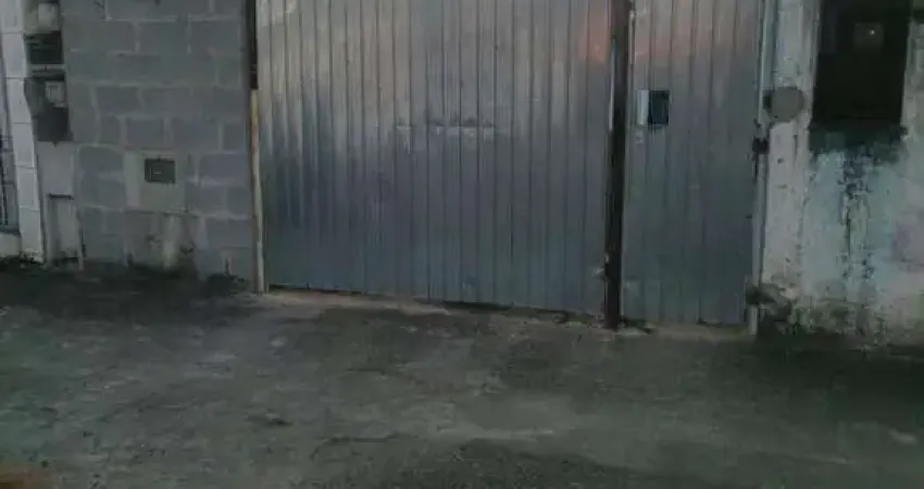 Casa com 2 quartos à venda no Parque Maria Helena, Suzano