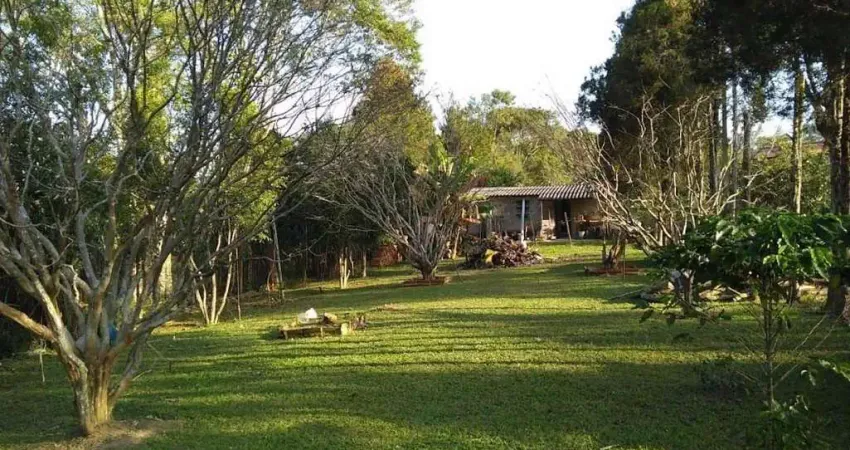 Chácara com 4 dormitórios à venda, 5100 m² por R$ 780.000,00 - Estância Angelina - Suzano/SP