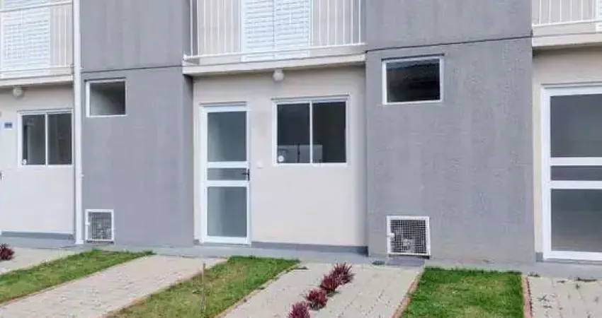 Sobrado com 2 dormitórios à venda, 61 m² por R$ 340.000,00 - Vila Urupês - Suzano/SP