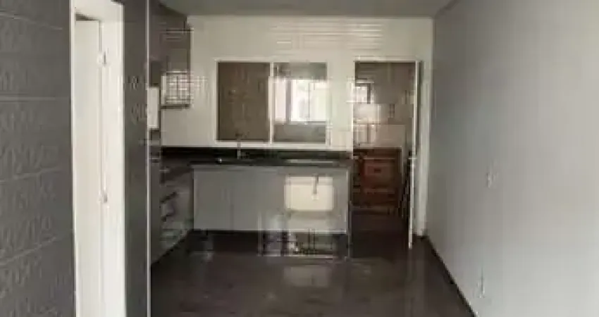 Sobrado com 2 dormitórios à venda, 66 m² por R$ 320.000,00 - Cidade Boa Vista - Suzano/SP