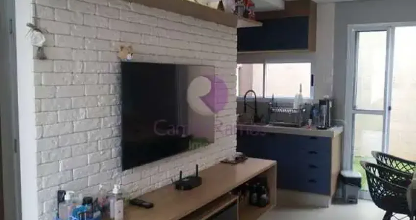 Sobrado á venda, Residencial Faggion com 2 dormitórios, Chácara Faggion - Suzano
