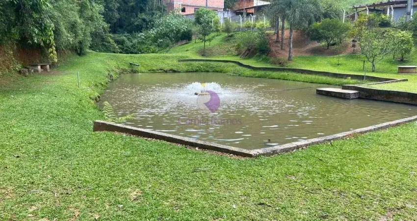 Chácara / sítio com 3 quartos à venda na Cidade Soberana, Guarulhos 