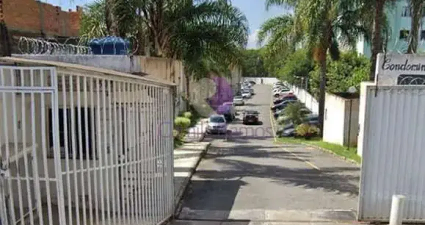 Duplex à venda no condomínio ferrara, jardim itamarati - poá/sp