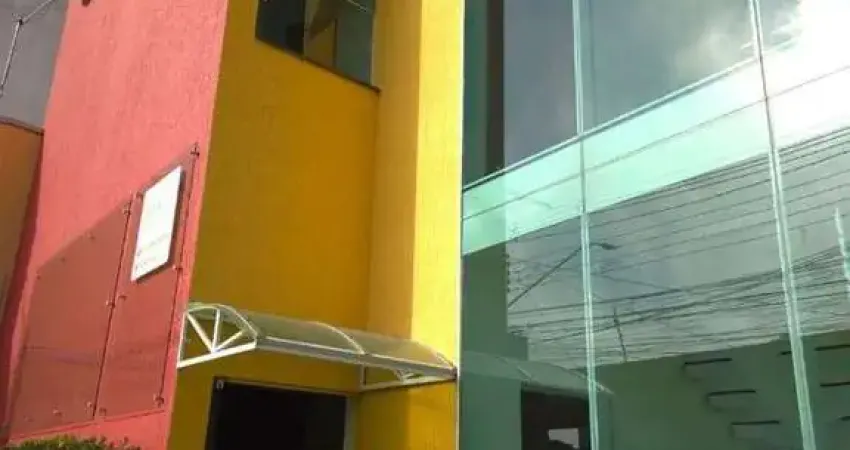 Casa comercial à venda no Jardim Santa Helena, Suzano