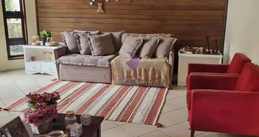 Casa com 4 quartos à venda no Jardim Fonte Áurea, Poá