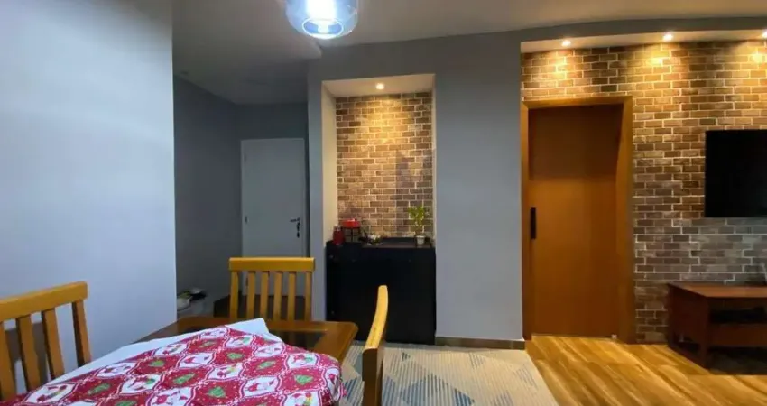 Apartamento com 3 Quartos Reformado à Venda no Condomínio Pátio Carioca, Vila da Penha.