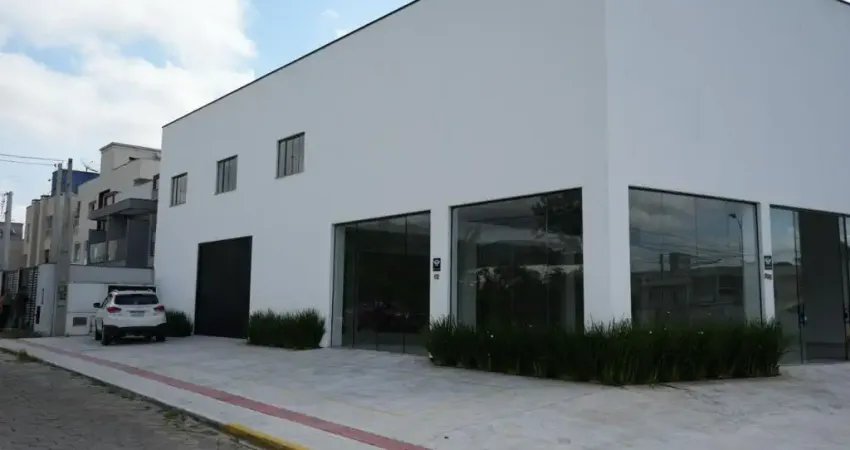 Barracão / Galpão / Depósito para alugar na Rua Jesuíno Anastácio Pereira, Areias, Camboriú