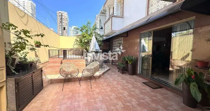 Casa com 3 quartos à venda no Embaré, Santos 
