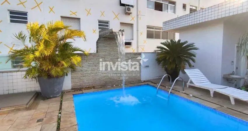 -CASA SOBREPOSTA TRIPLEX COM 5 QUARTOS SENDO 3 SUÍTES, PISCINA E CHURRASQUEIRA-
