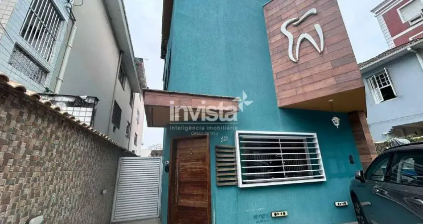 Casa com 4 quartos para alugar no Embaré, Santos