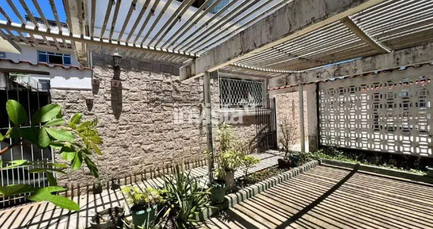 Casa com 3 quartos à venda no Marapé, Santos 