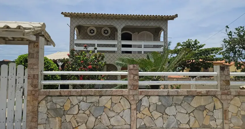 Cordeirnho/maricá - casa com piscina, sauna, 7 quartos, jardim a 48 mts da praia