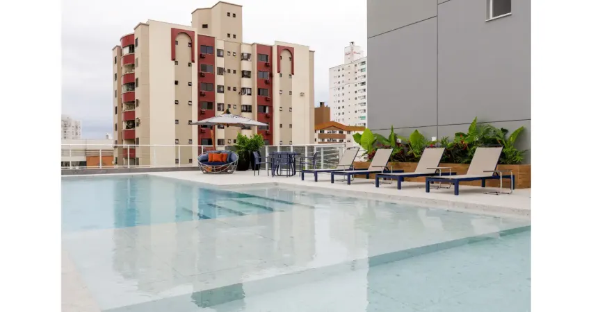 Cobertura nova, nunca habitado com 3 suítes, centro - itajaí