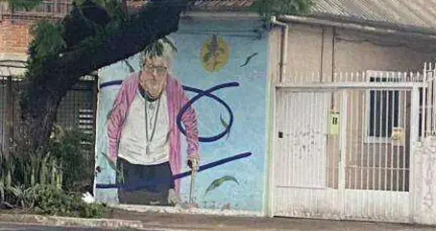 No bairro Rio Branco, casa em terreno de 165 m².