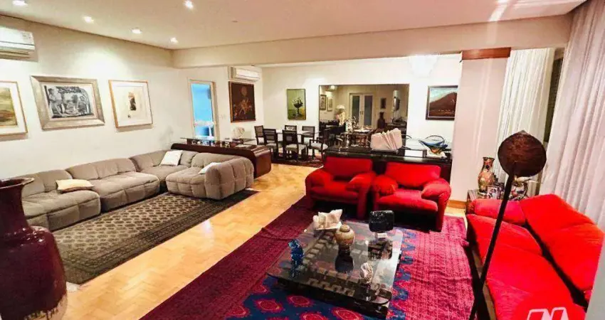 No Moinhos de Vento, 226 m², 3 dormitórios, suíte e vaga