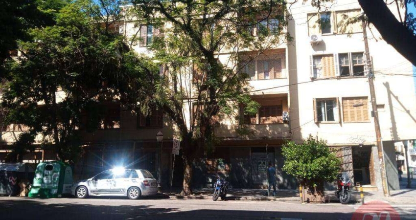 Na Cidade Baixa, 57 m² privativos com 2 dormitórios.